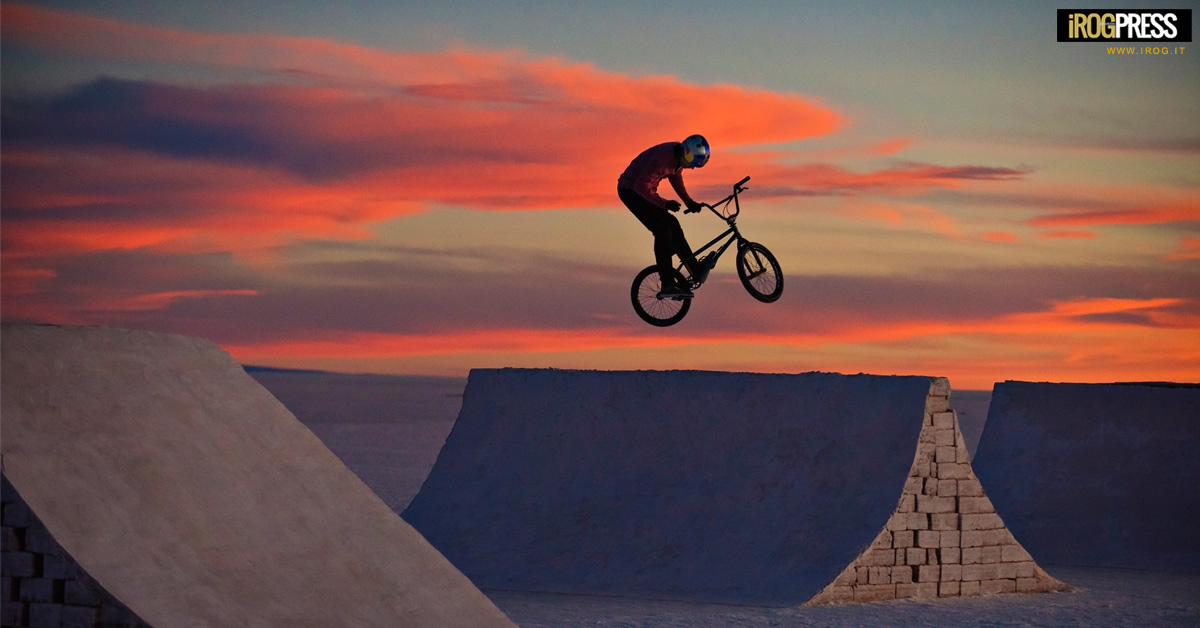 PERCORRENDO IL PRIMO PARCO SALATO AL MONDO PER BMX, A 3.600 MT SUL LIVELLO DEL MARE