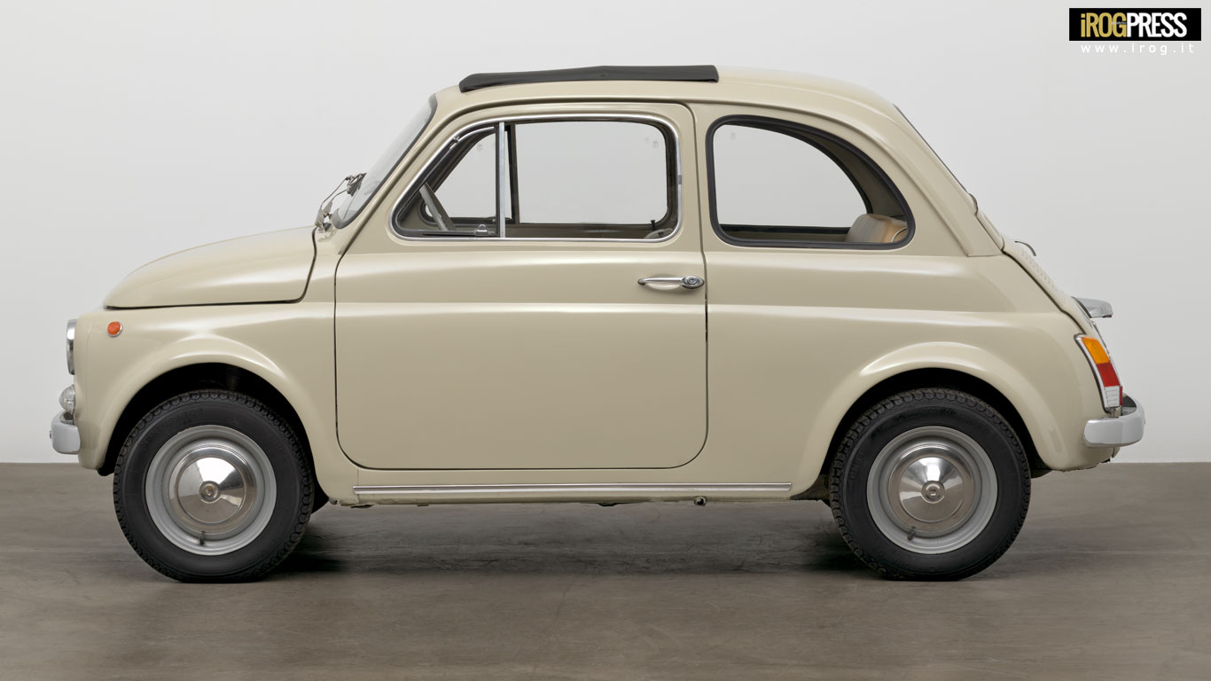 LA FIAT 500 ENTRA AL MOMA DI NEW YORK