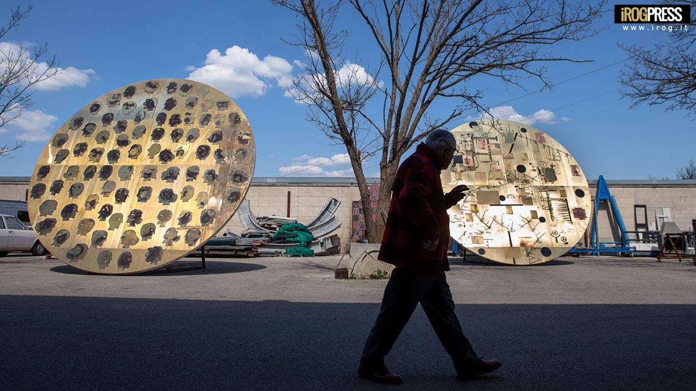 MIMMO PALADINO. OUVERTURE, UN PERCORSO NELLO SPAZIO URBANO DEL CENTRO STORICO A BRESCIA