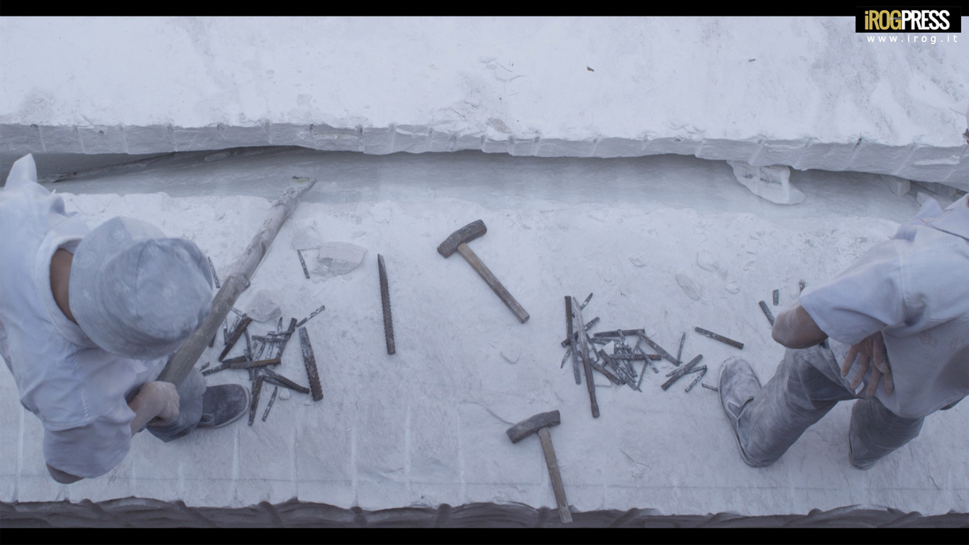 ADRIAN PACI PRIMA PERSONALE A FIRENZE: “DI QUESTE LUCI SI SERVIRÀ LA NOTTE”