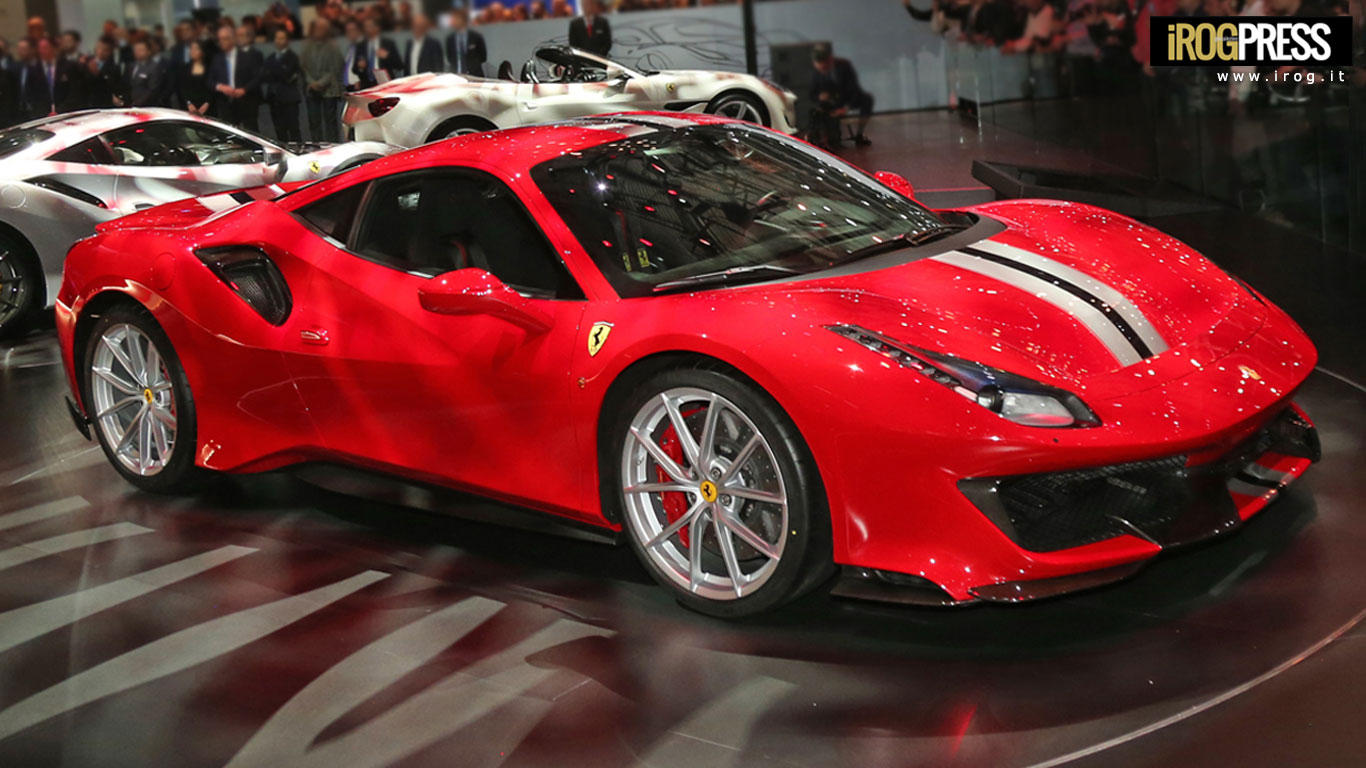 FERRARI 488 PISTA: MASSIMA SPORTIVITÀ E EMOZIONI DI GUIDA ESTREME SU STRADA