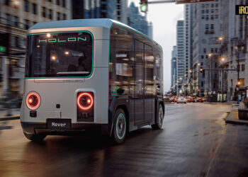 MOVER A GUIDA AUTONOMA PER TUTTI: ANTEPRIMA MONDIALE DEL VEICOLO HOLON AL CES 2023