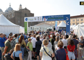 PRATO DELLA VALLE, DI SALUTE WEEKEND: PREVENZIONE GRATUITA, L’ASSESSORE LANZARIN TAGLIA IL NASTRO