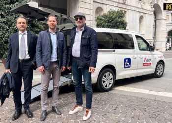 PRESENTATO QUESTA MATTINA IL NUOVO MEZZO PER IL TRASPORTO DISABILI MOTORI DELLA COOP. RADIOTAXI PADOVA