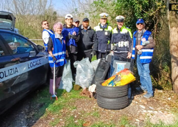 RIFIUTI FUORILEGGE A PADOVA: L’IMPEGNO DELLA POLIZIA LOCALE NELLA LOTTA CONTRO IL DEGRADO PER L’ABBANDONO SELVAGGIO DI RIFIUTI