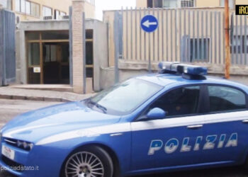 “VI BRUCIO VIVI, VI AMMAZZO, TOGLIETEVI QUELLA DIVISA”. ANCONA: INSULTANO E MINACCIANO I POLIZIOTTI, 2 ARRESTATI