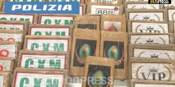 NAPOLI: 70 CHILI DI COCAINA A BORDO DI UN CAMPER, TRE ARRESTI