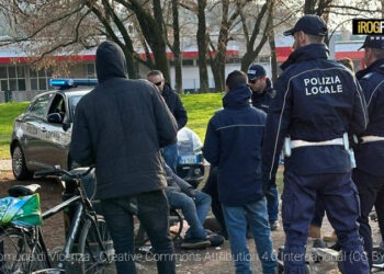 CONTROLLI ANTIDROGA DEL NOS A VICENZA TRA CAMPO MARZO, GIARDINO SALVI E PARCO FORNACI, DENUNCIATO UN PUSHER E SEGNALATI QUATTRO ASSUNTORI