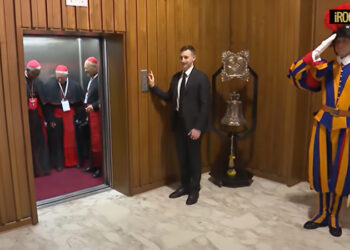 CONCLAVE 2025: ULTIMO GIORNO DI CONGREGAZIONI, I CARDINALI TRACCIANO L’IDENTIKIT DEL NUOVO PAPA