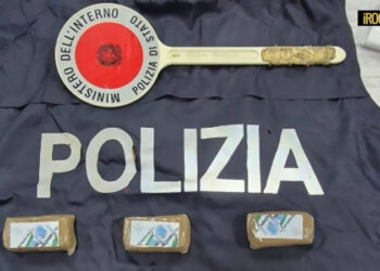ARRESTATO UN GIOVANE TUNISINO, FINGEVA DI ESSERE MINORENNE. CEDEVA DOSE DI COCAINA ALL’ESTERNO DI UN CENTRO COMMERCIALE DI PADOVA