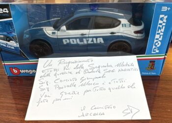 PADOVA, IL QUARTIERE DELL’ARCELLA RINGRAZIA E OMAGGIA LA POLIZIA DI STATO