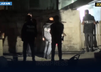 BLITZ CONTRO LA SACRA CORONA UNITA: QUATTRO ARRESTI A BRINDISI PER MAFIA ED ESTORSIONE