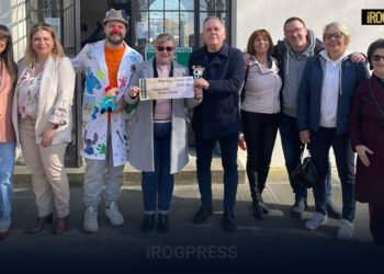 MANI CHE AIUTANO E CUORI CHE UNISCONO: A PADOVA IL GRUPPO “AIUTACI AD AIUTARE” TRASFORMA CREATIVITÀ E SOLIDARIETÀ IN SOSTEGNO CONCRETO